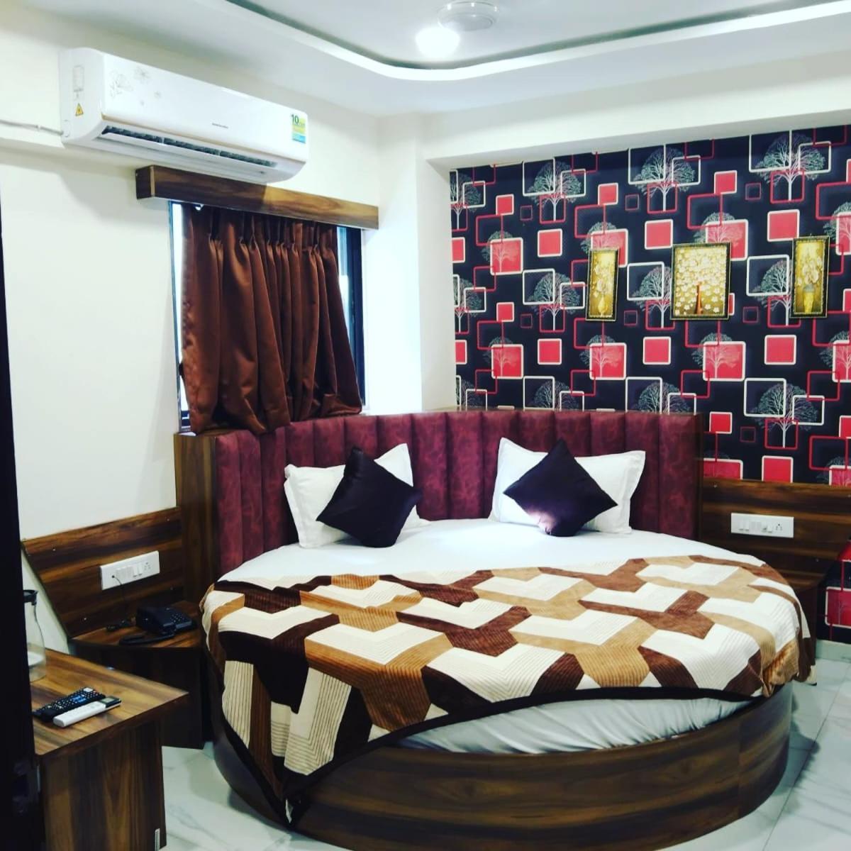 Hotel Sun Shine Ahmedabad Exterior foto