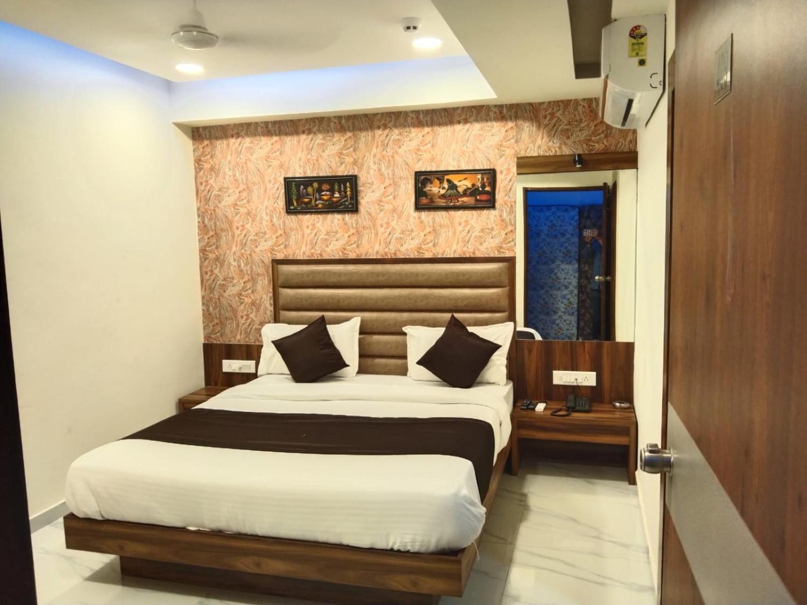 Hotel Sun Shine Ahmedabad Exterior foto